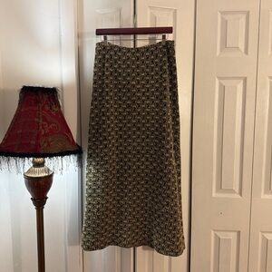 Elegant Black and Gold Patterned Skirt